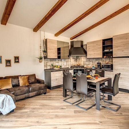 Chez Marie' - Modern Apartment In Countryside 소렌토 외부 사진