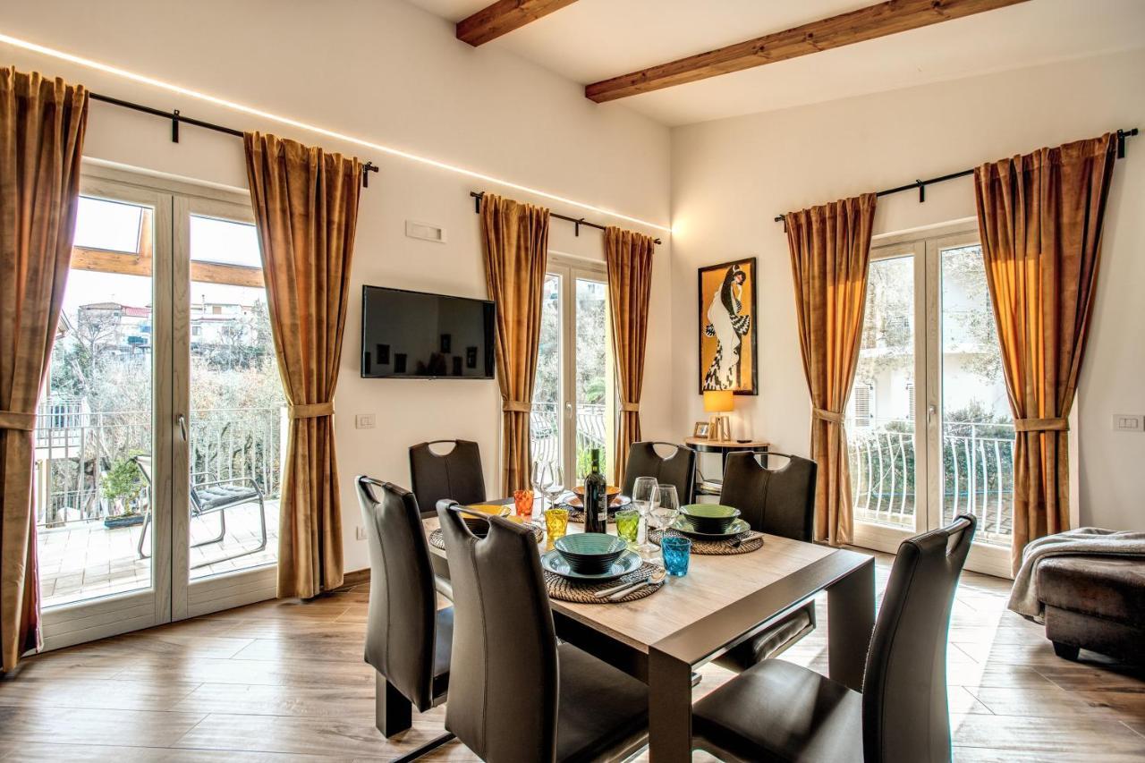Chez Marie' - Modern Apartment In Countryside 소렌토 외부 사진